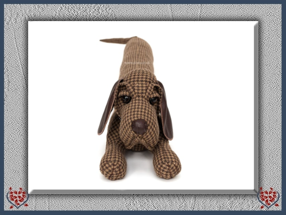 HENRY SENIOR BLOODHOUND DRAUGHT EXCLUDER | Doorstops & Draught Excluders