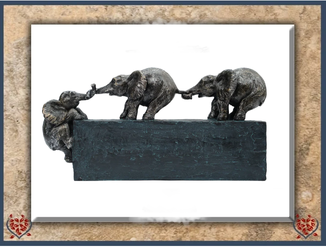ELEPHANT FAMILY TIES ~ POLYRESIN FIGURINE | Figurine