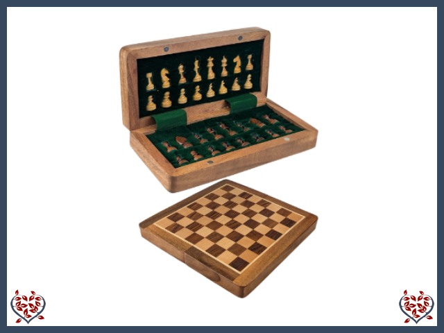 MAGNETIC FOLDING CHESS SET  | Traditional Games