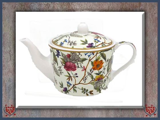 WILLIAM KILBURN TEA POT | China & Ceramics