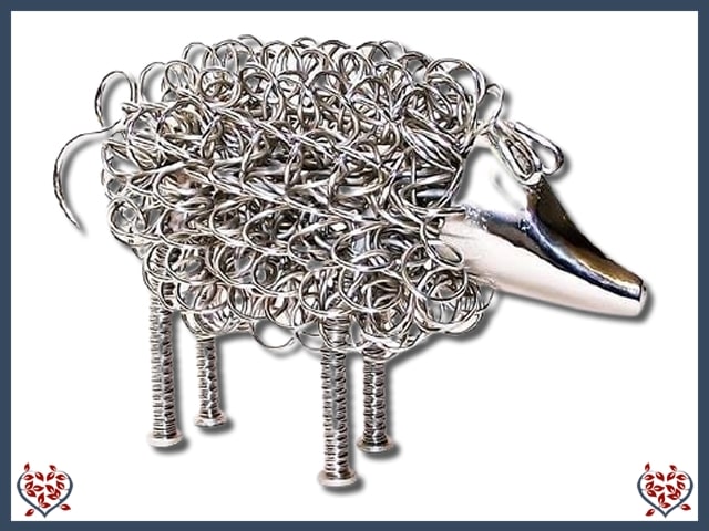 WIGGLE PIG (SILVER) | Animal Figures