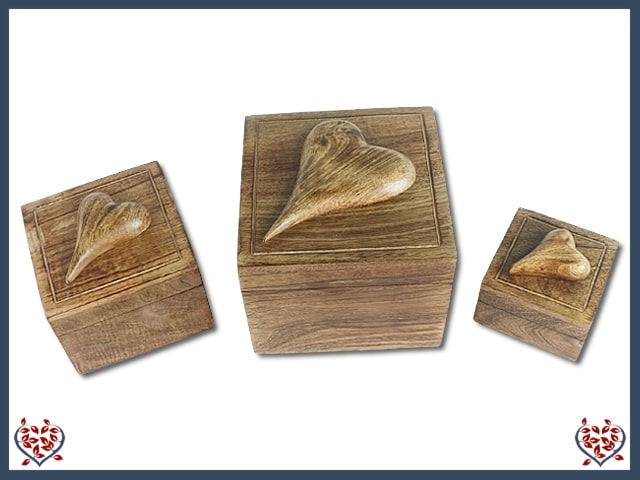 SQUARE HEART BOX - WOODEN BOX | Wooden Boxes & Bowls