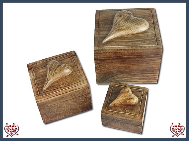 SQUARE HEART BOX - WOODEN BOX | Wooden Boxes & Bowls