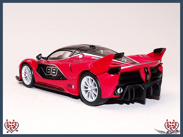 FERRARI FXX ~ 2014 | 1:43 Diecast Model Car